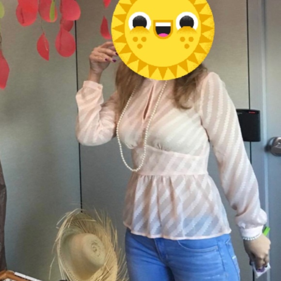 Beautiful Pink Blouse - Picture 5 of 5